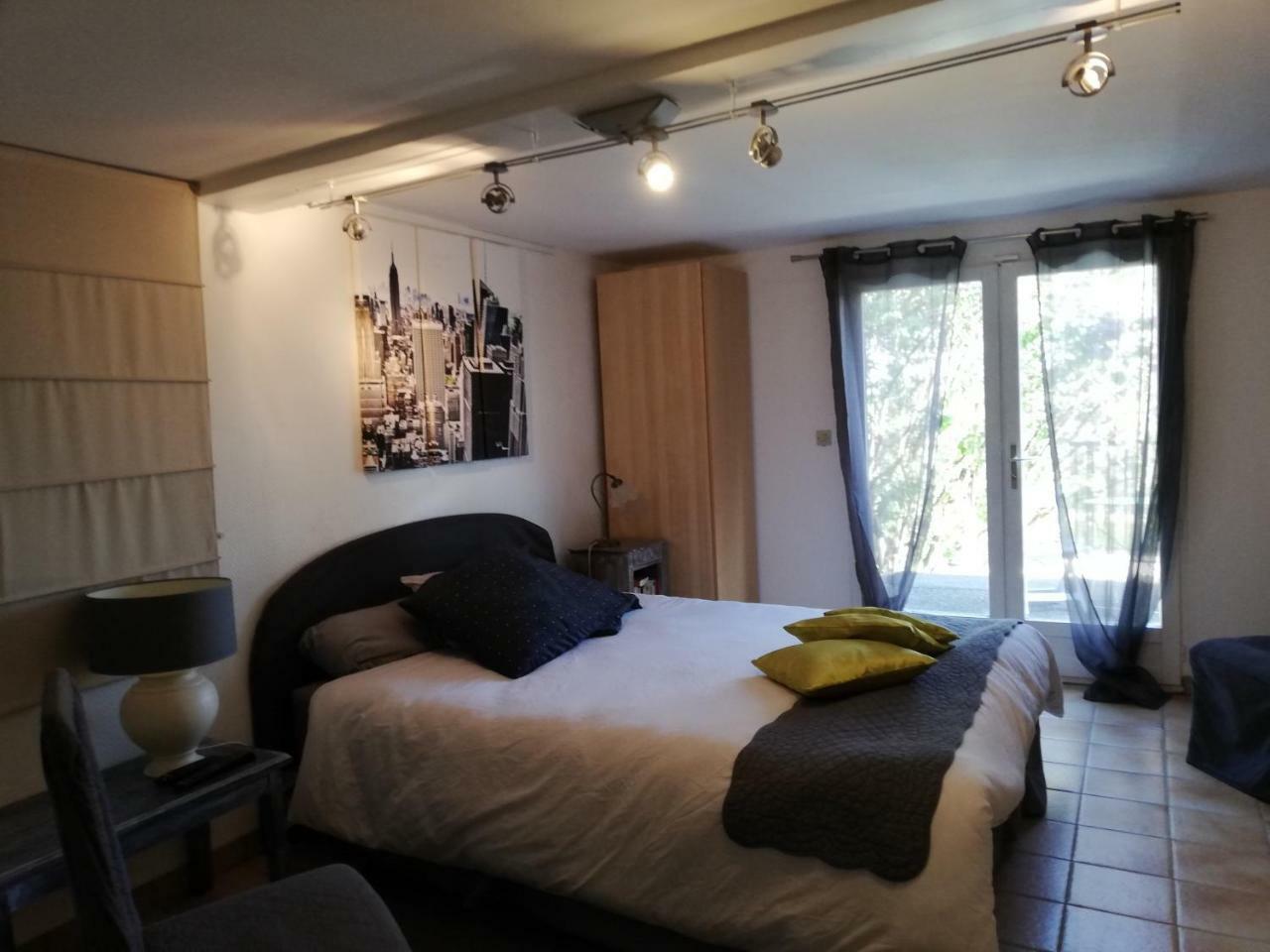 La Fargette Bed and Breakfast Saint-Fargeau-Ponthierry Exteriör bild